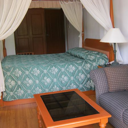 The Orchid Hotel Kalim Bay Patong Esterno foto