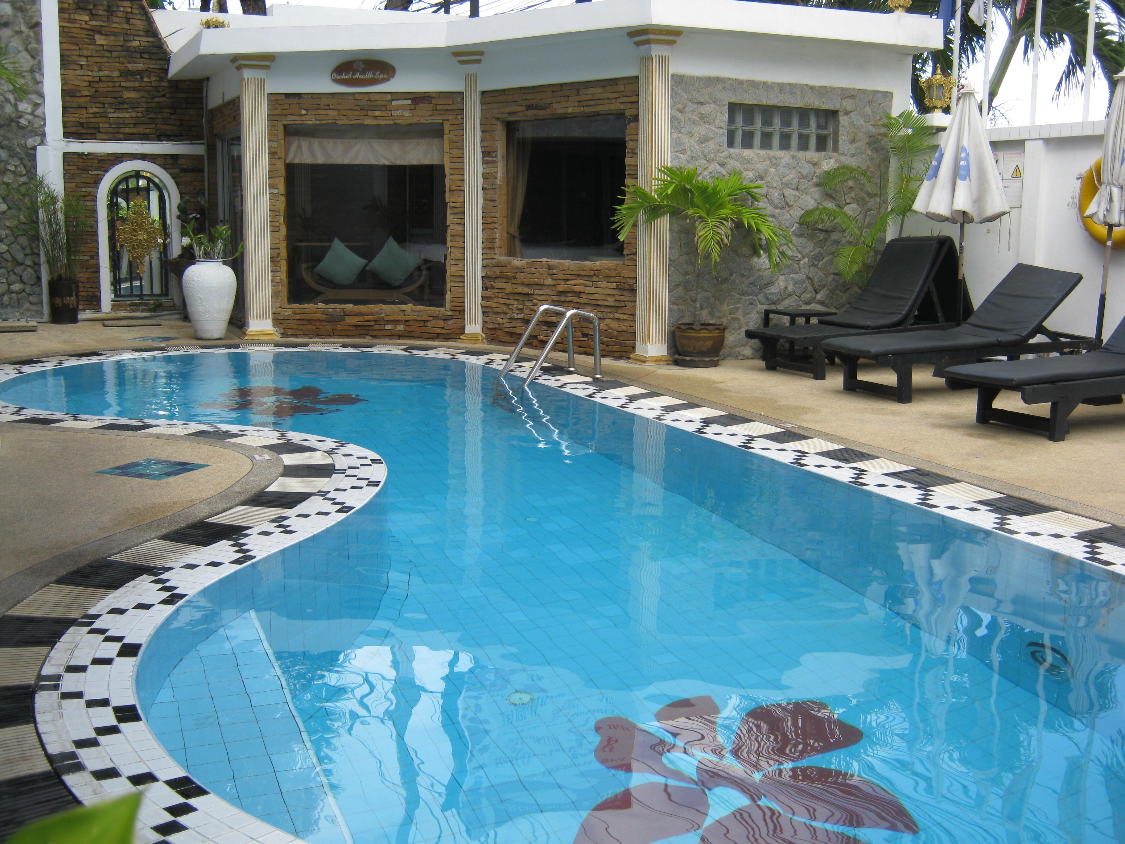 The Orchid Hotel Kalim Bay Patong Esterno foto